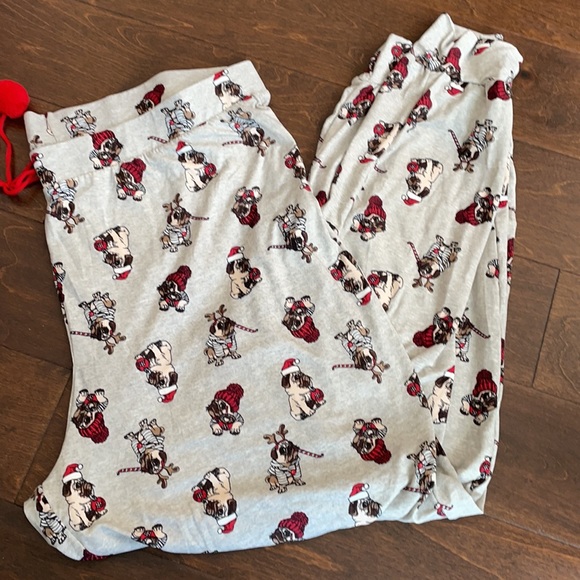 Bulldog Christmas themed pajama pants available in L, XL , 2X - Picture 2 of 4